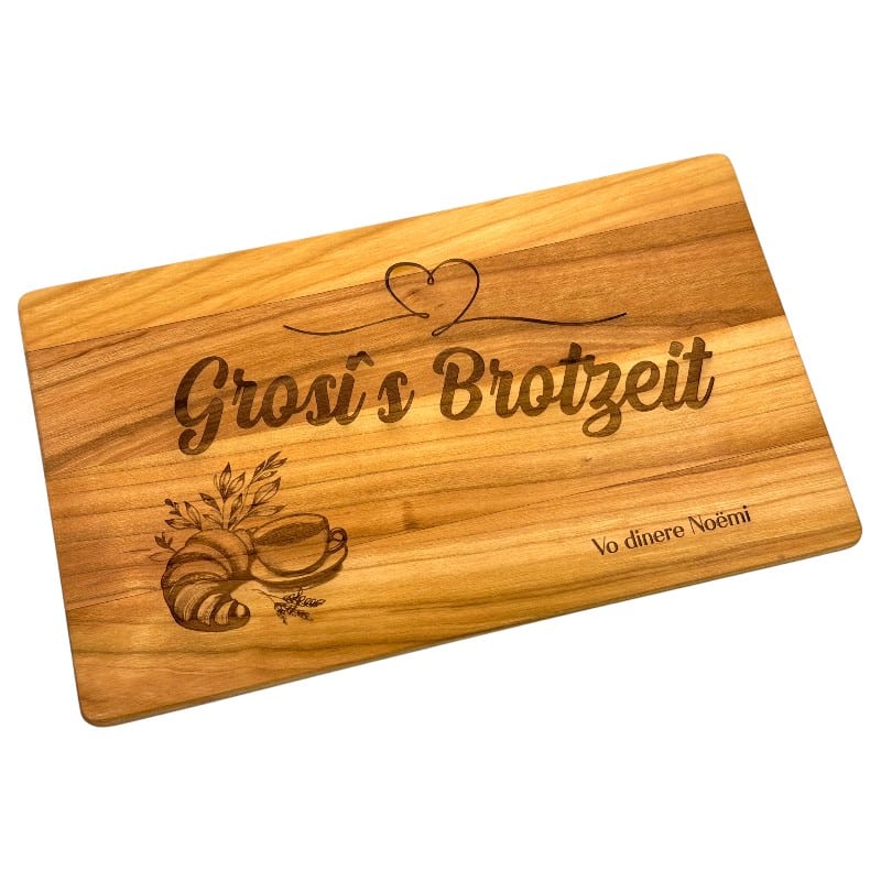 Personalisiertes Holzbrett mit Gravur