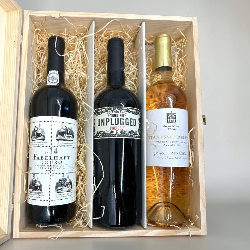Personalisierte Weinkiste für 3 Flaschen mit Gravur