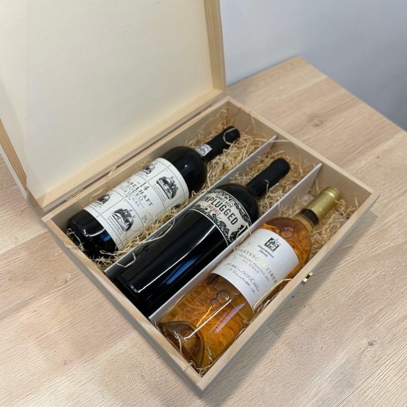 Personalisierte Weinkiste für 3 Flaschen